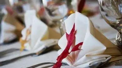 Montaje de mesa para una boda de otoño