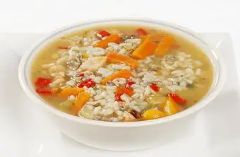 Sopa De Verduras De Pavo Con Arroz