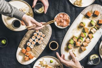 cena de sushi