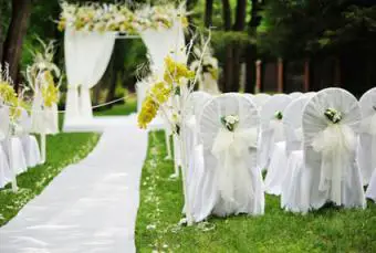 sillas de boda cubiertas