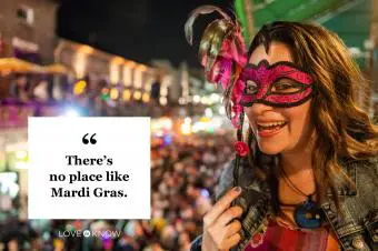 Cita de Mardi Gras de New Orleans Street Woman