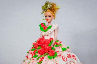pastel de muñeca