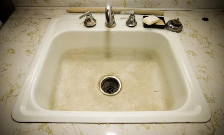 Limpie rápidamente la escoria de jabón: 5 métodos infalibles
