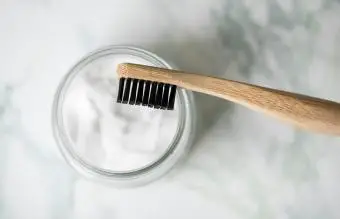 bicarbonato de sodio con cepillo