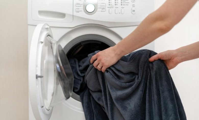Cómo lavar una manta eléctrica (sin dañarla)